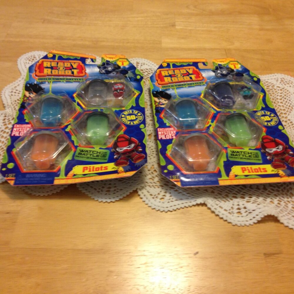 Ready 2 Robot slime pilots bundle, build, swap, battle series 1